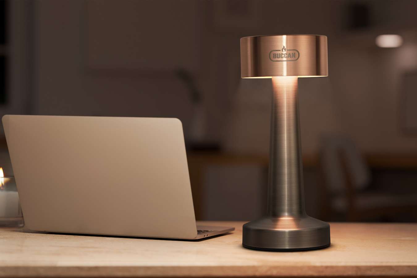 Tafellamp met 3 lichtstanden en touchpaneel