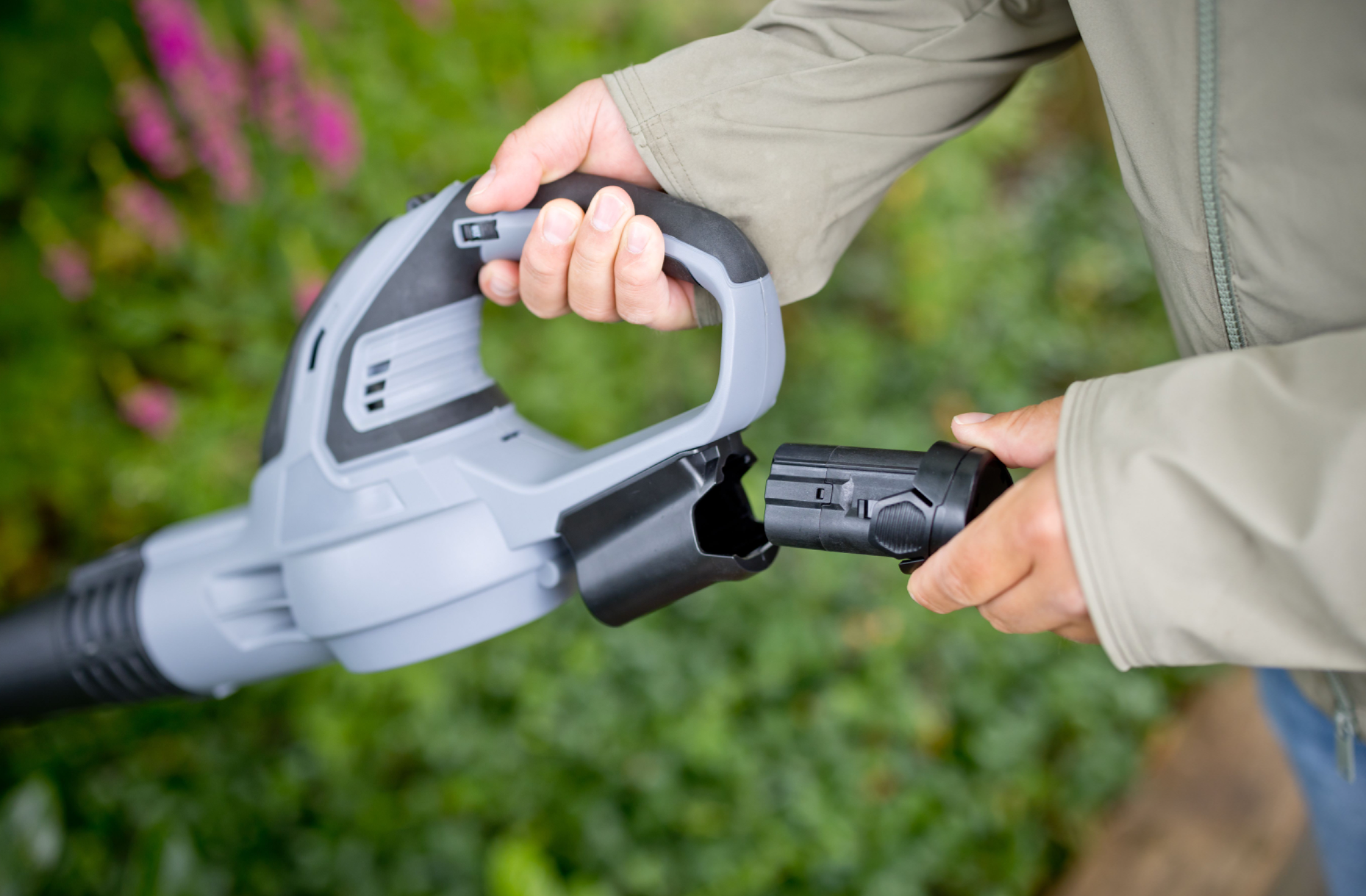 QLT Draadloze Bladblazer