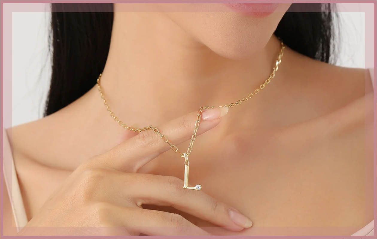 Waardebon t.w.v. €50 voor een Lettercollier met Lab Grown Diamant van Di Lusso