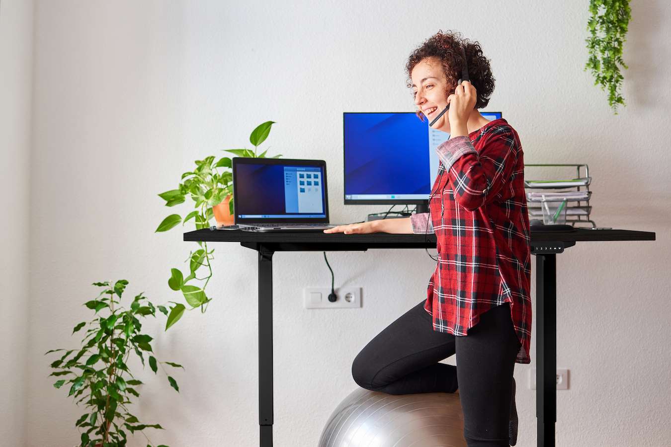 Feel Furniture - Elektrisch verstelbaar bureau - 140x70cm - Zwart