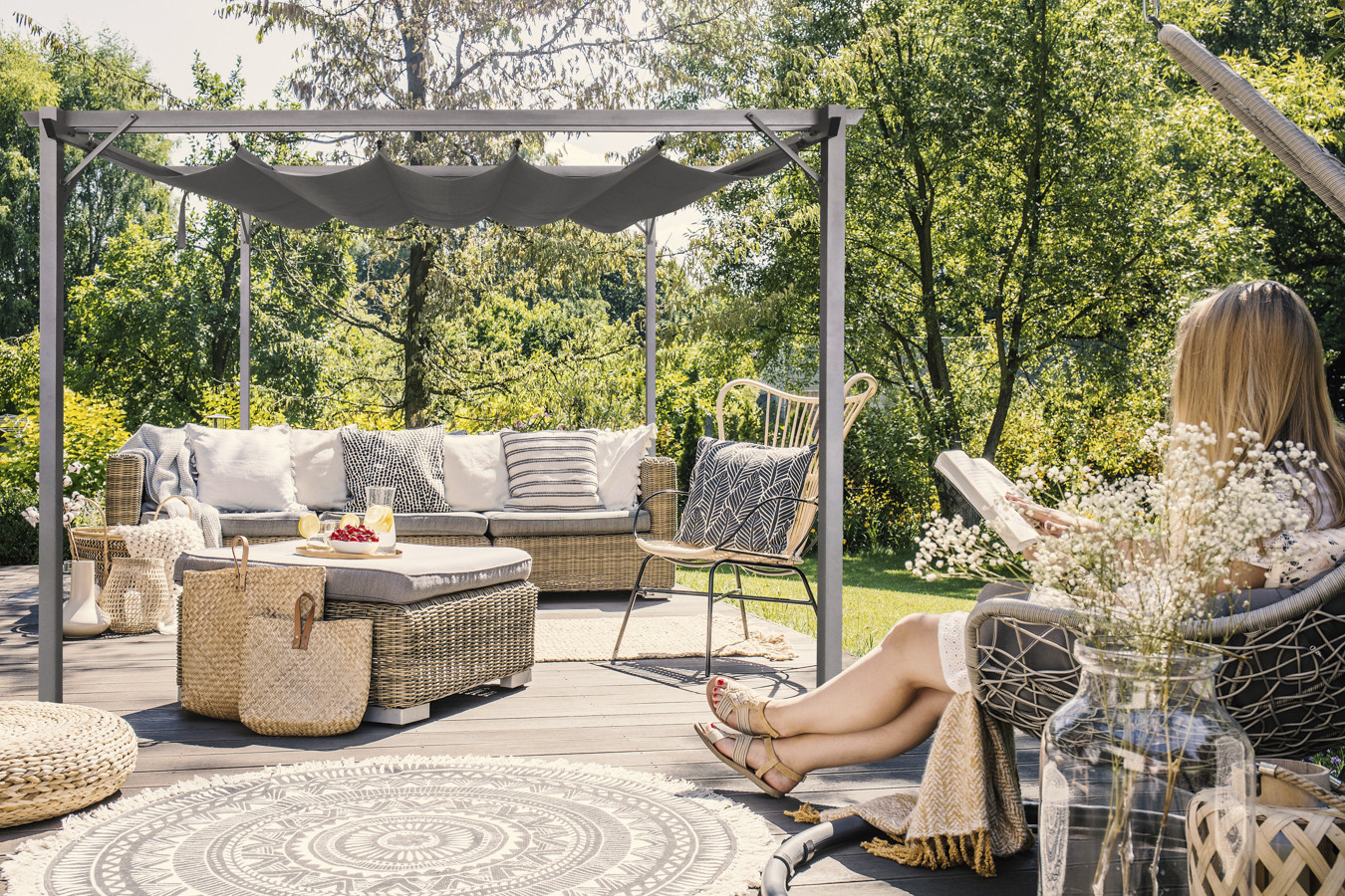 Intimo Garden - Luxe Zonnescherm / Tuinpaviljoen