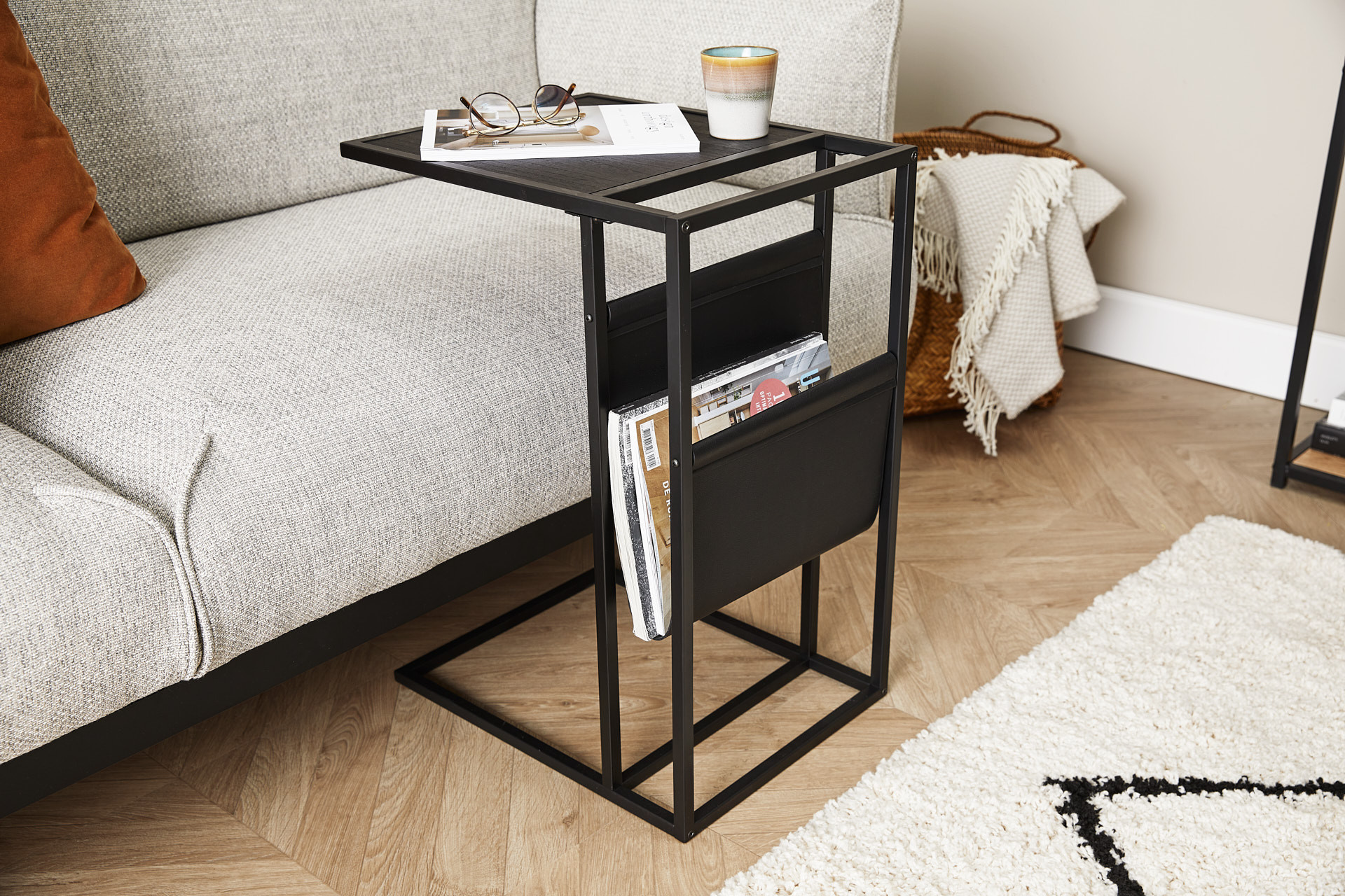 Lifa Living Magazine rek Manhattan - Zwart