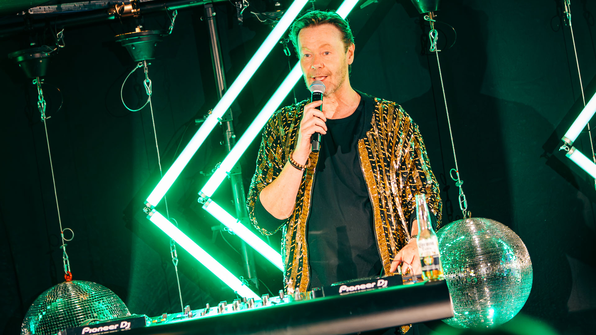Radio 10 voor Alpe d’HuZes: Disco Lunch: lunch en dj-set van Gijs Staverman voor 50 personen 