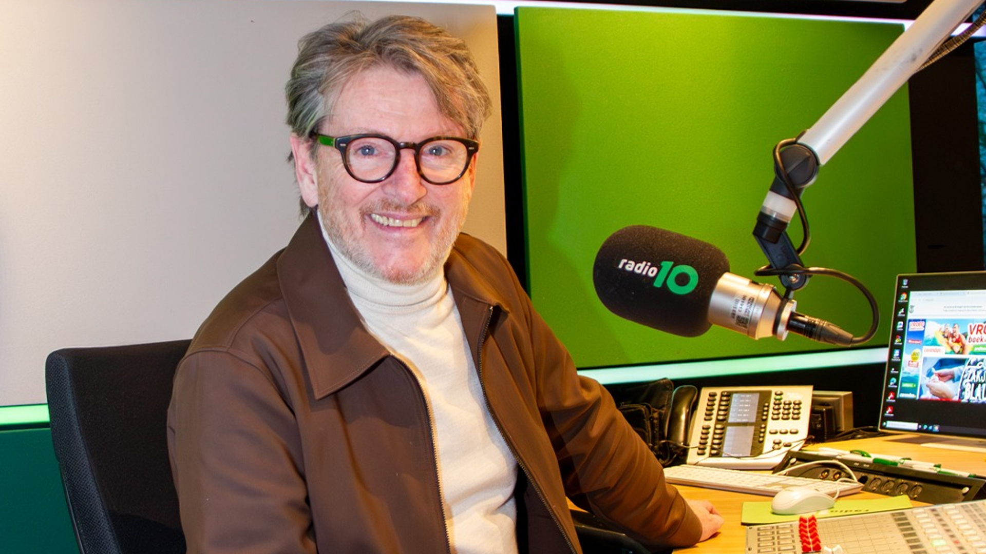 Radio 10 voor Alpe d’HuZes: persoonlijke uitzending voor jou van Erik de de Zwart: Top 40 Hitdossier 