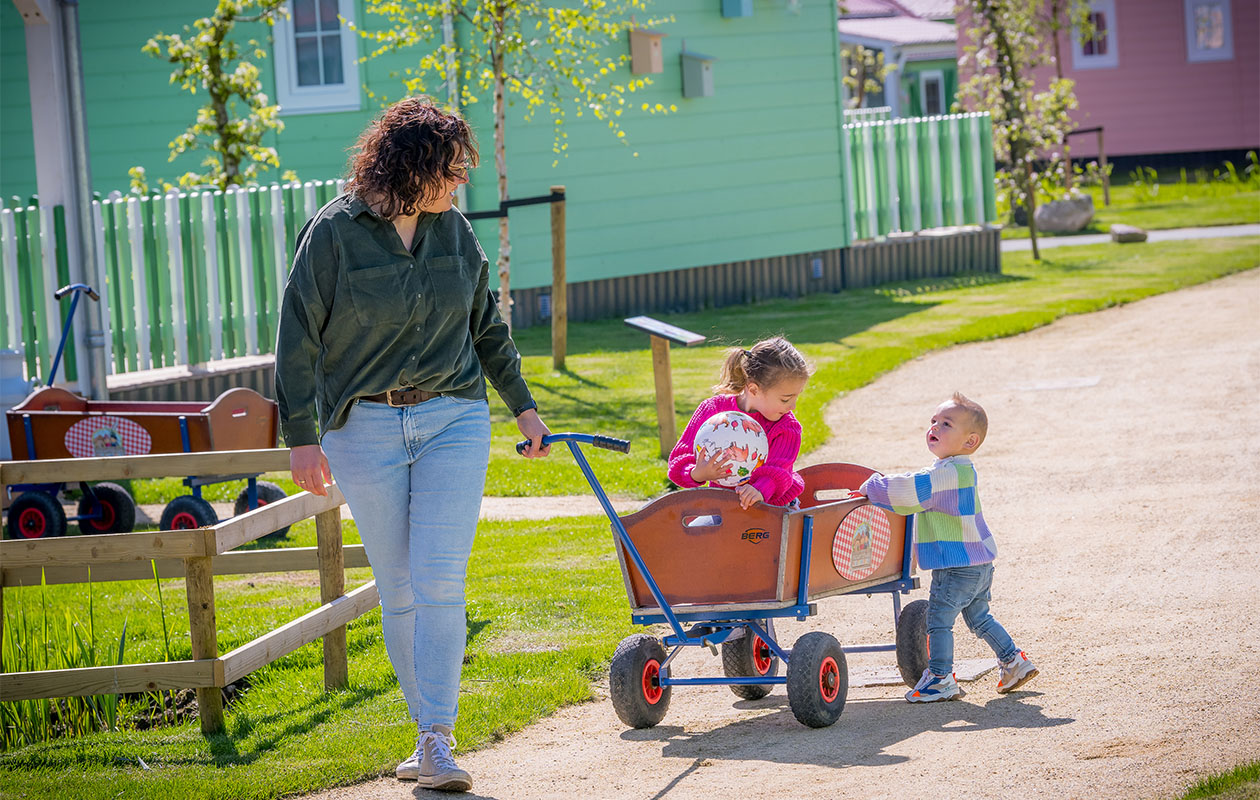 3 of 4 nachten in een Fien & Teun Boerderij 6P incl. babybed op Familie Resort Molenwaard!