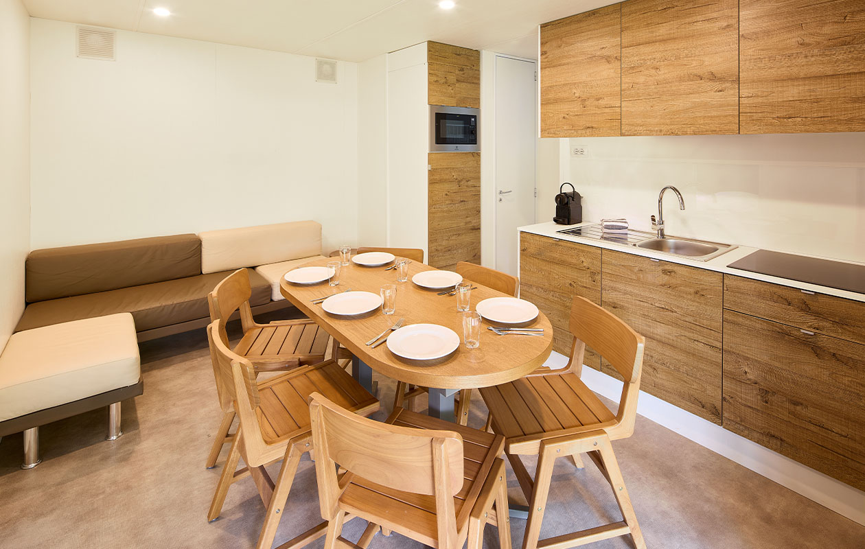 Midweek in een Forest Cabin bij Lake Resort Beekse Bergen voor 2 tot maximaal 4 personen