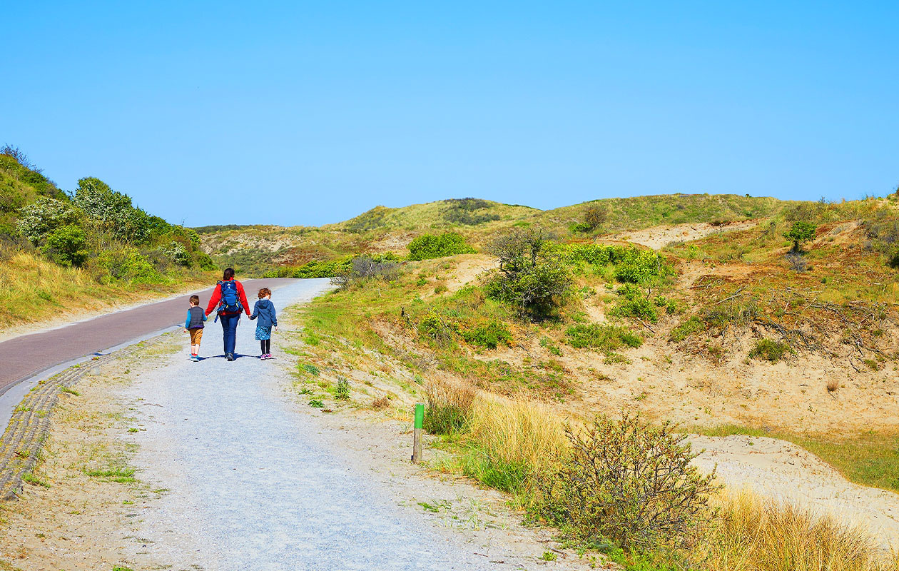 Verblijf in een 7-persoons Ranger Lodgetent op Vakantiepark Duinrell