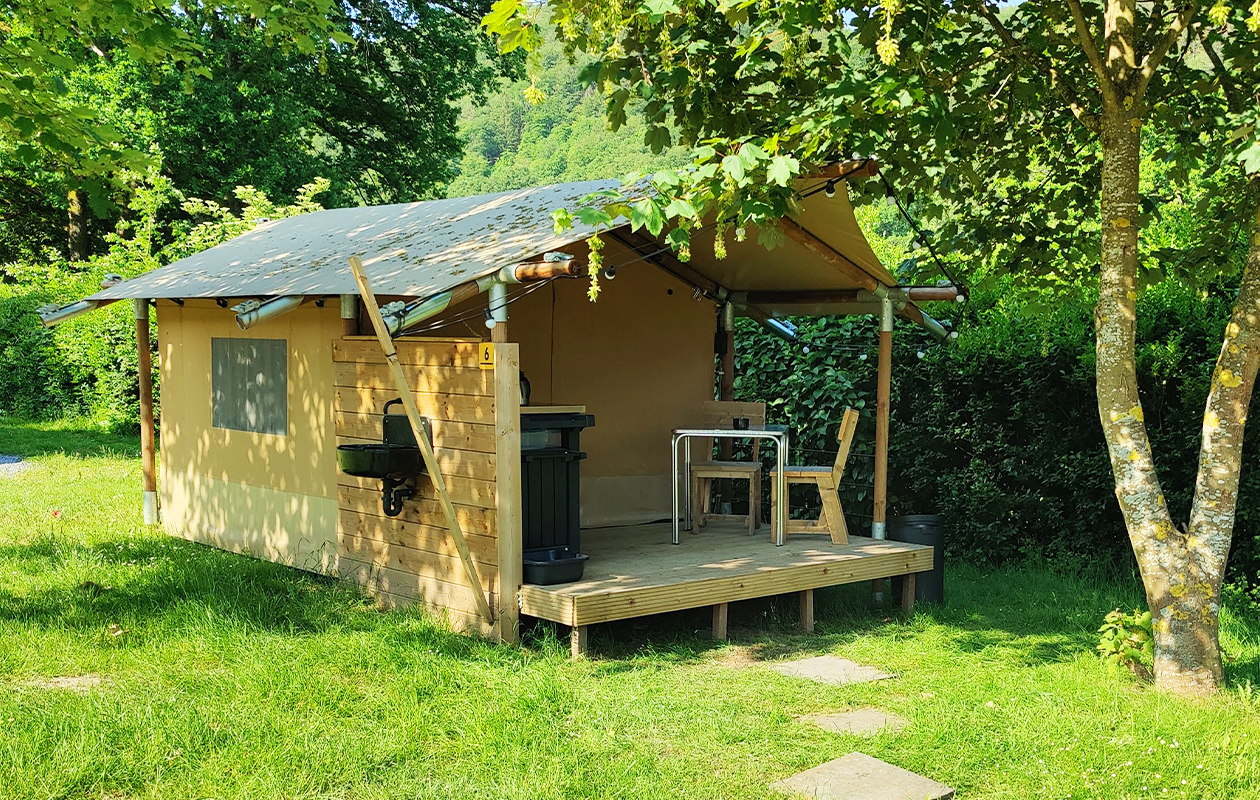 Verblijf in een Safaritent Junior op Camping Olympia in de Belgische Ardennen