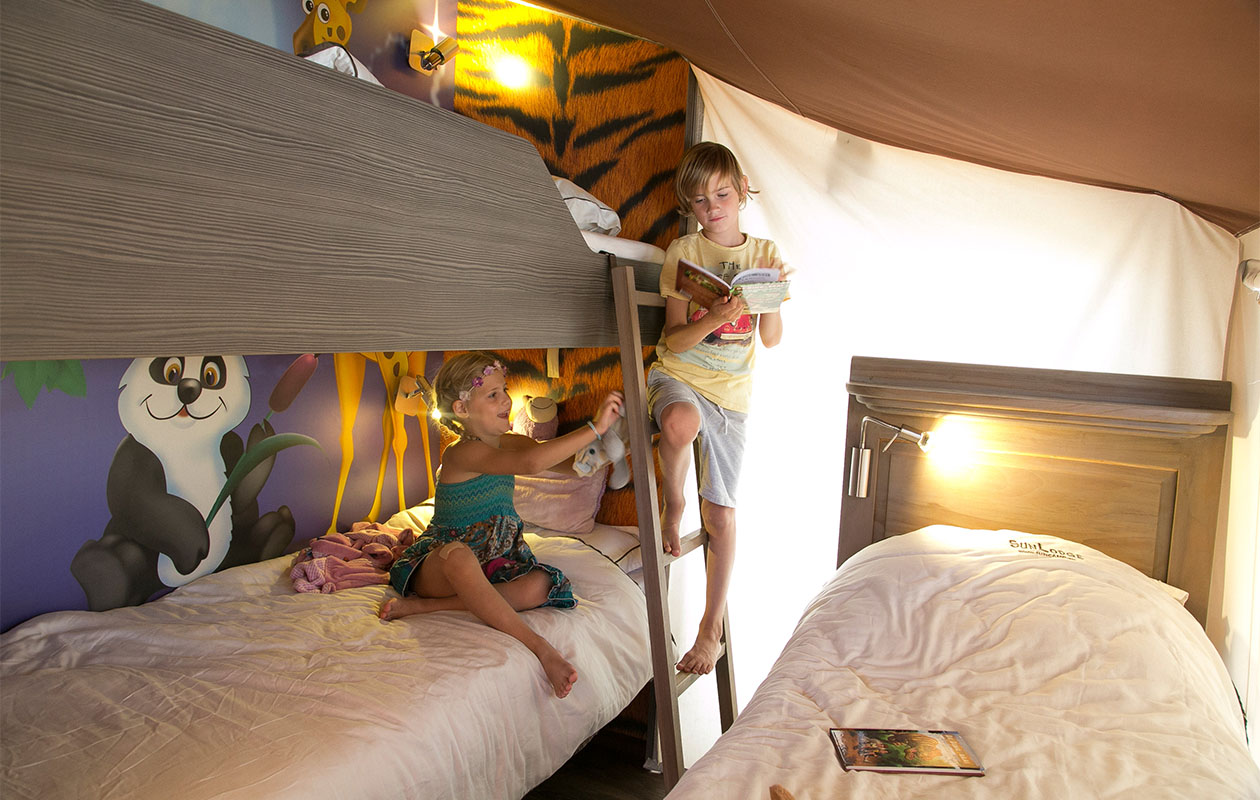 Verblijf deze zomer 7 nachten op camping Slow Village La Roque-sur-Cèze voor 5 personen