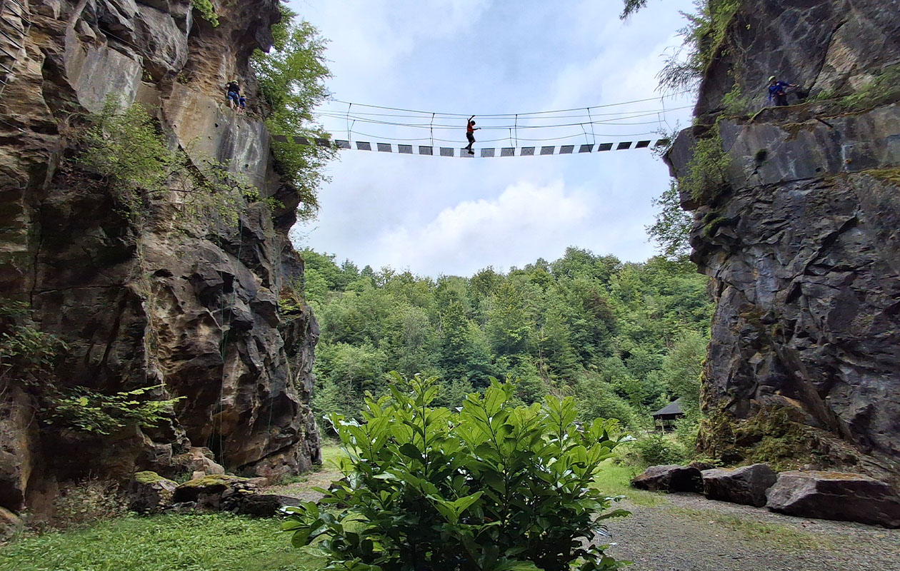 Juni - September 2026: verblijf in een Safaritent in de Belgische Ardennen