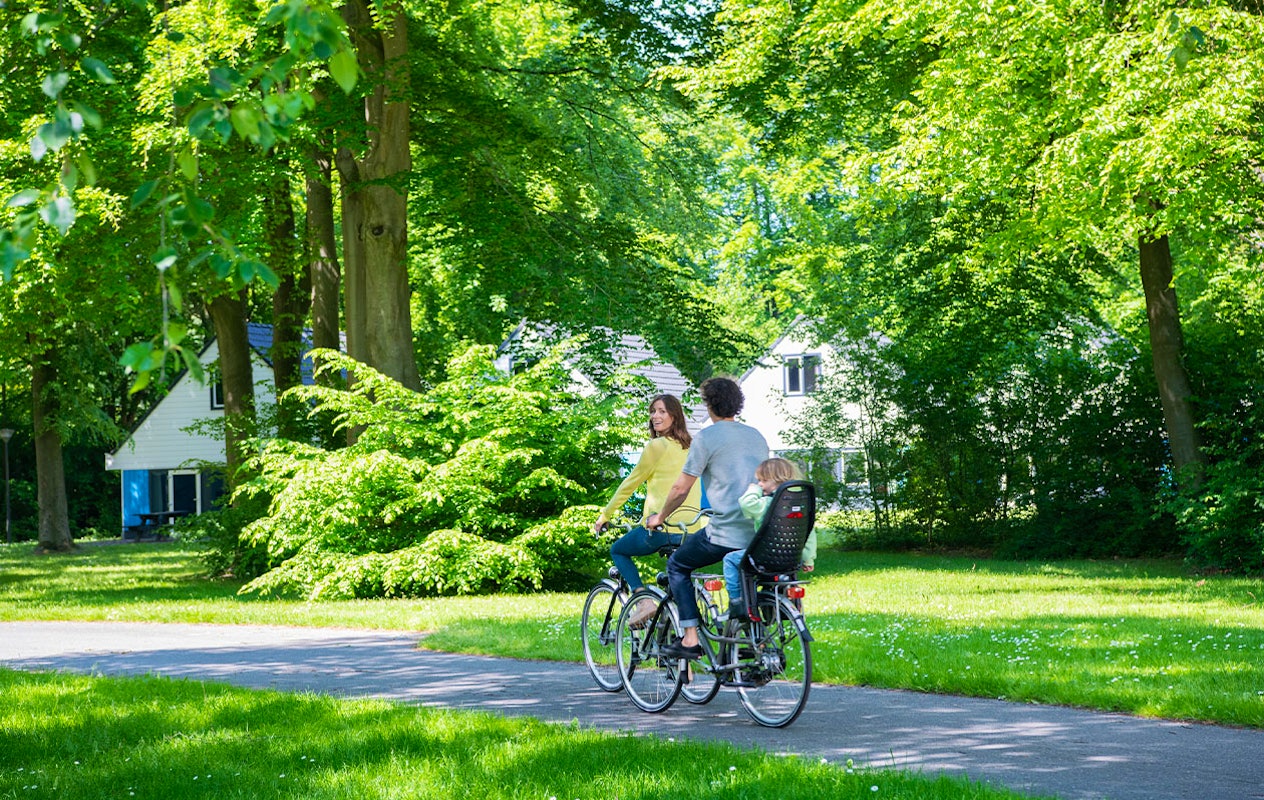 Verblijf 1 nacht in Walibi Village in een 4-persoons bungalow