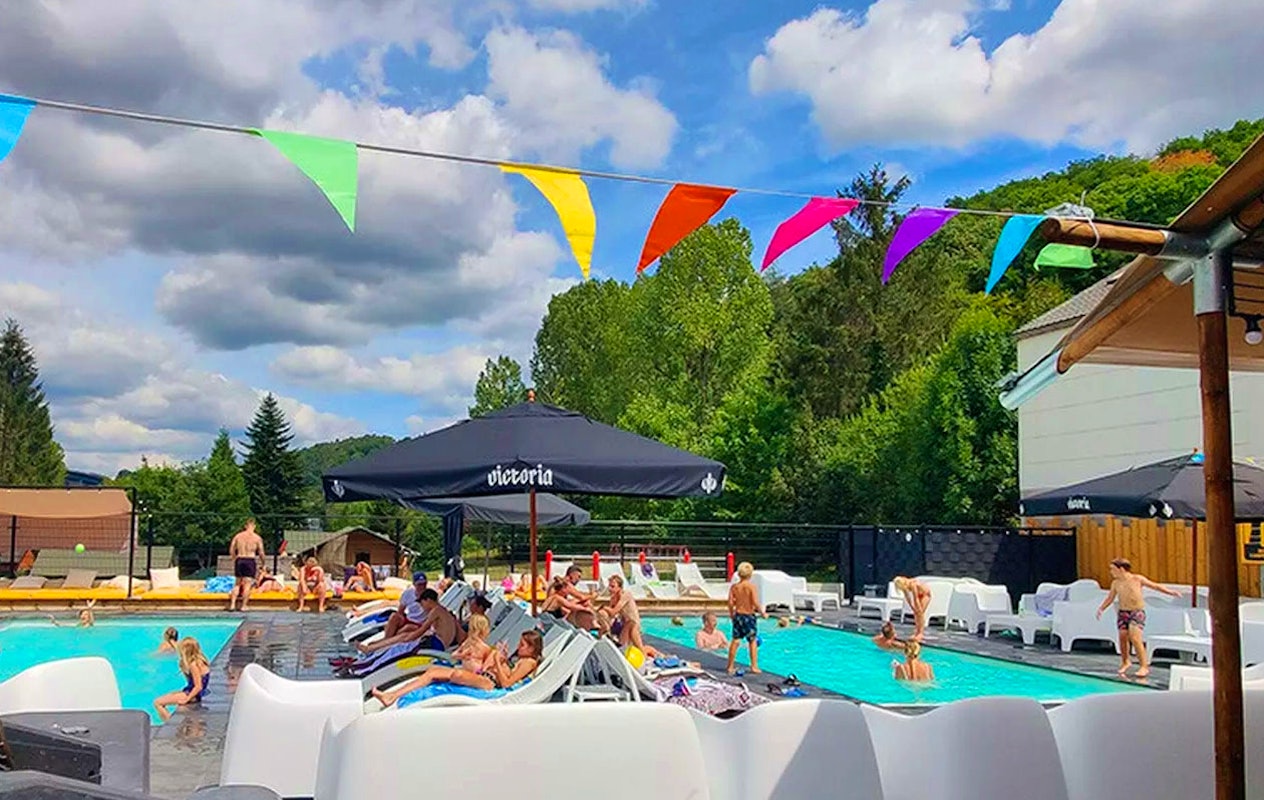 Beleef het voorjaar in een Safaritent Comfort in de Belgische Ardennen