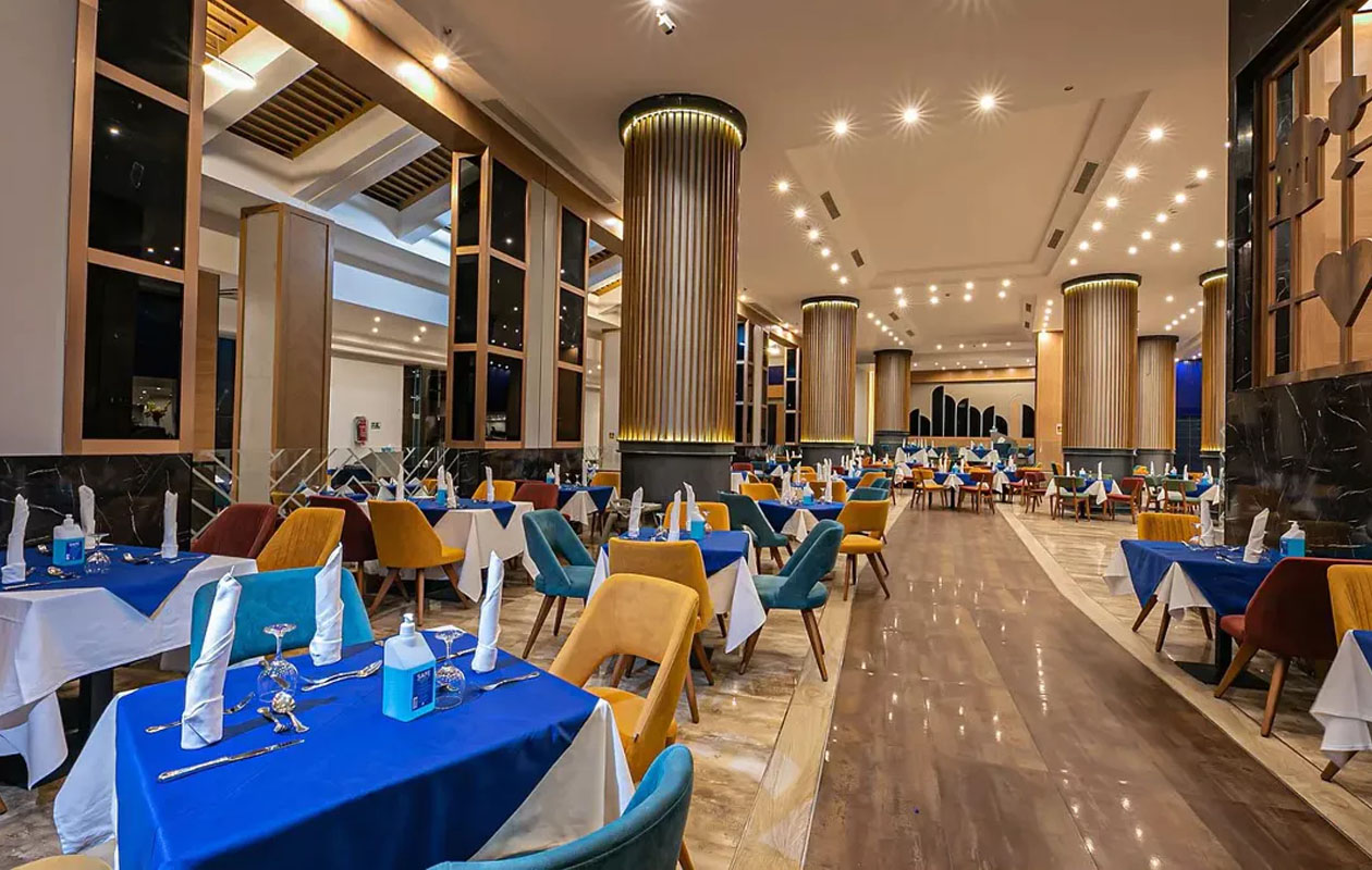 All-Inclusive verblijf voor 2 personen in Titanic Resort & Aquapark Egypte