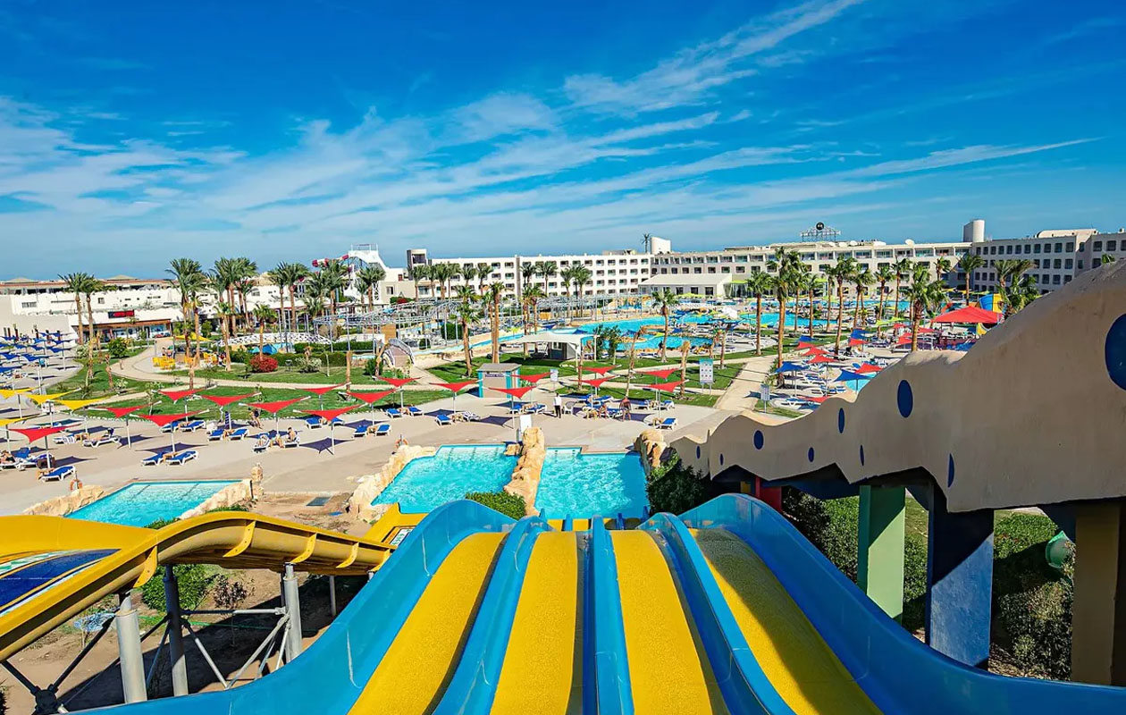All-Inclusive verblijf voor 2 personen in Titanic Resort & Aquapark Egypte