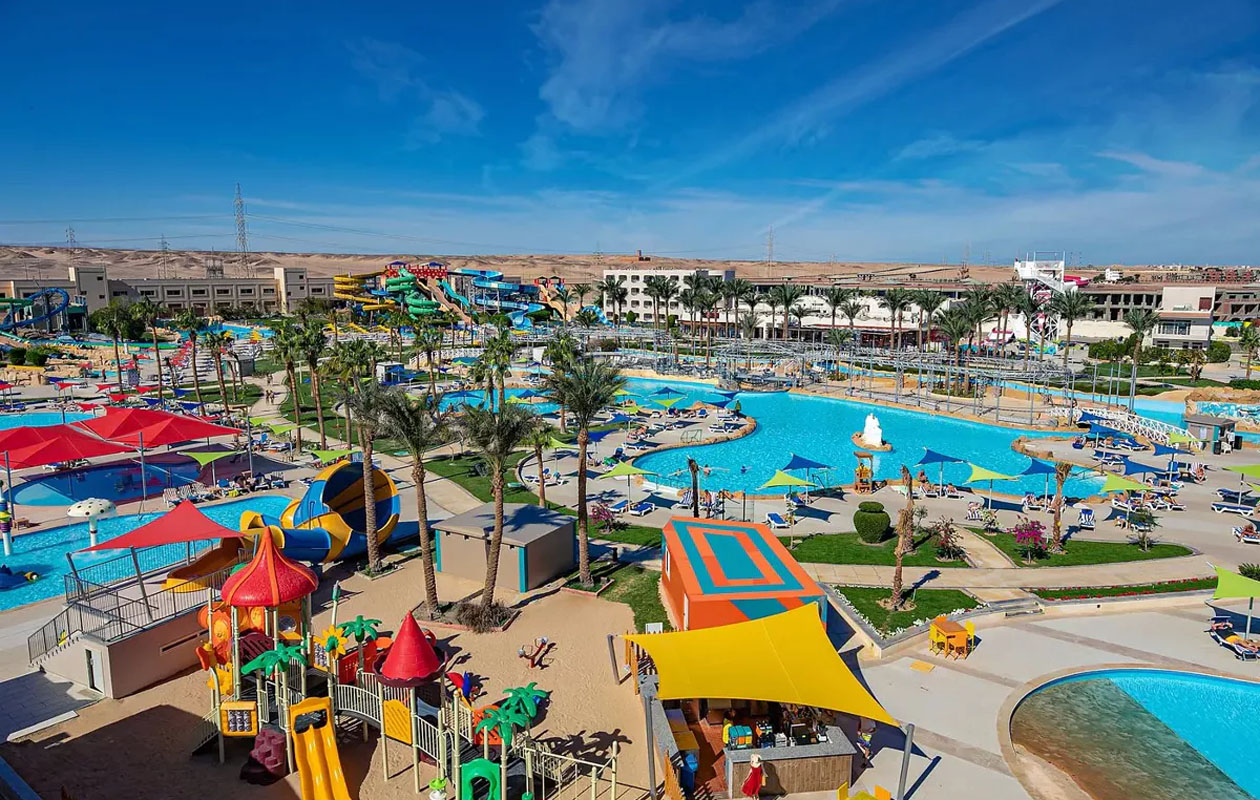 All-Inclusive verblijf voor 2 personen in Titanic Resort & Aquapark Egypte