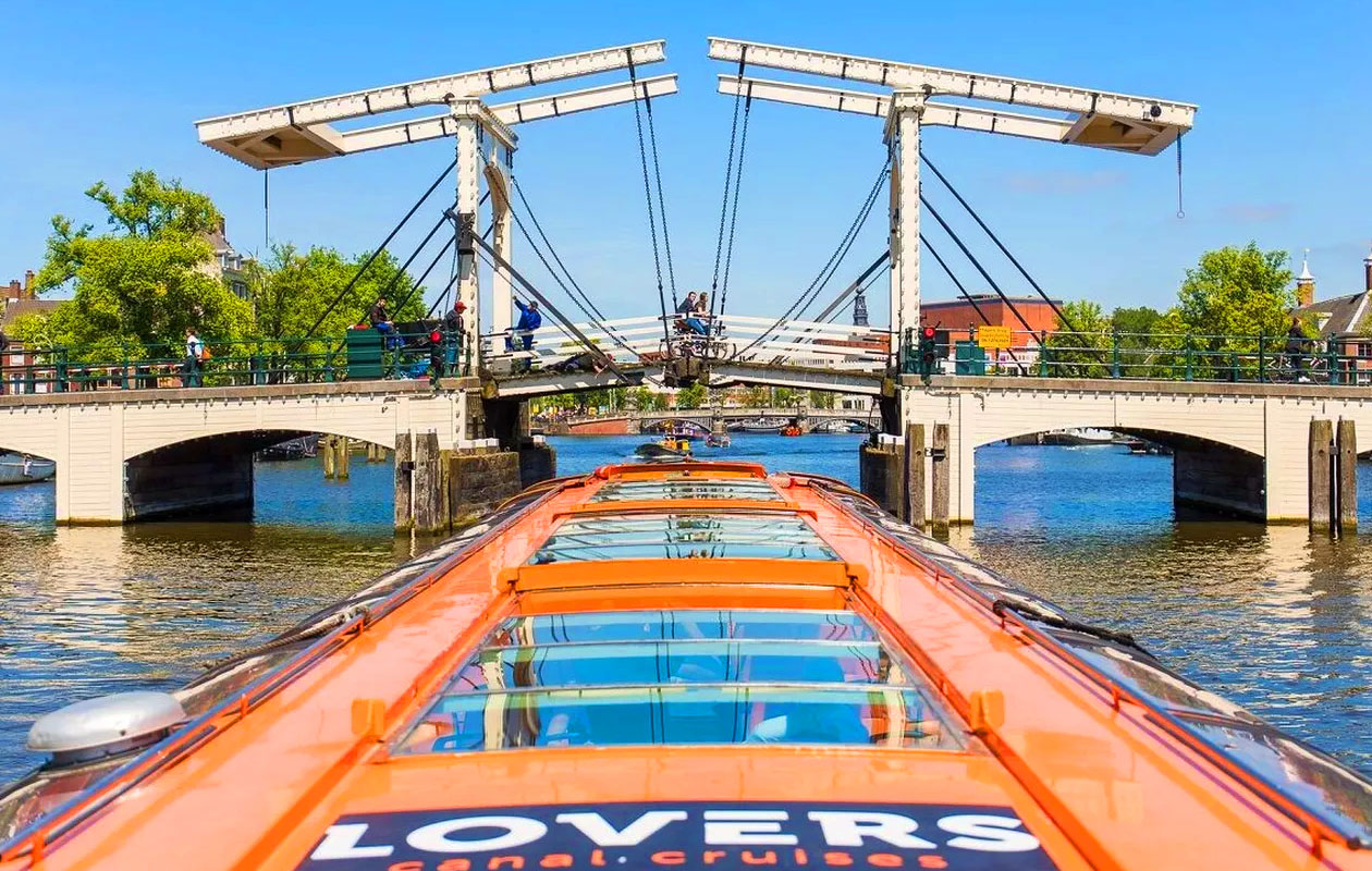 Rondvaart door Amsterdam met LOVERS Canal Cruises (2p.)